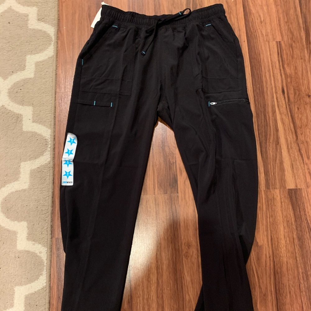 Women’s Scrubs